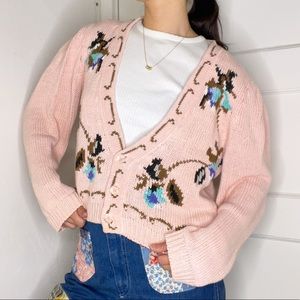 Cute vintage cropped cardigan